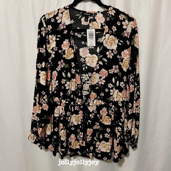 Torrid Black Floral Crepe Tie-Front Kimono 1X - Picture 3 of 11